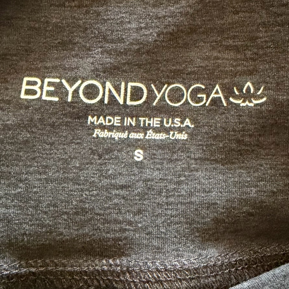Beyond Yoga Heather Rib All Day High Rise Flare Pant in Black, Size Small - Picture 3 of 14